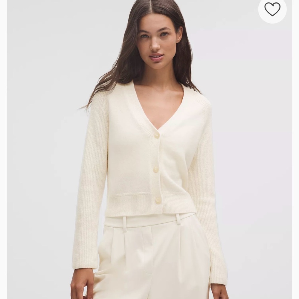 SOLD OUT Lululemon slim fit cashmere cardigan medium never worn
